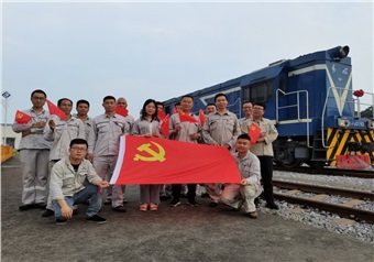 黨旗在基層一線高高飄揚 —以實際行動慶祝中國共產(chǎn)黨成立100周年